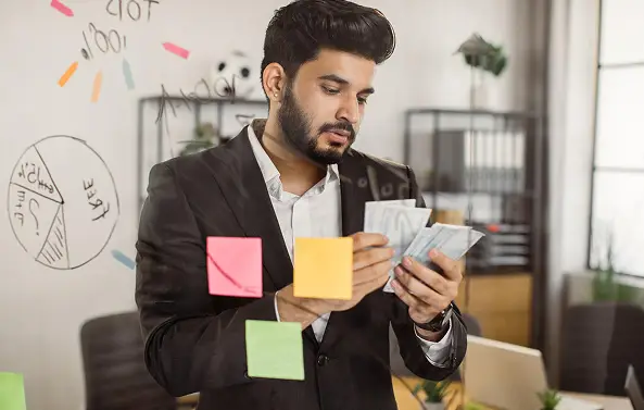 User selecting an assigned project or task before starting work